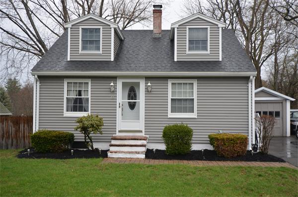 60 Maple Street Middleton, MA 01949 - Photo 1 of 25 Gallery Image 1