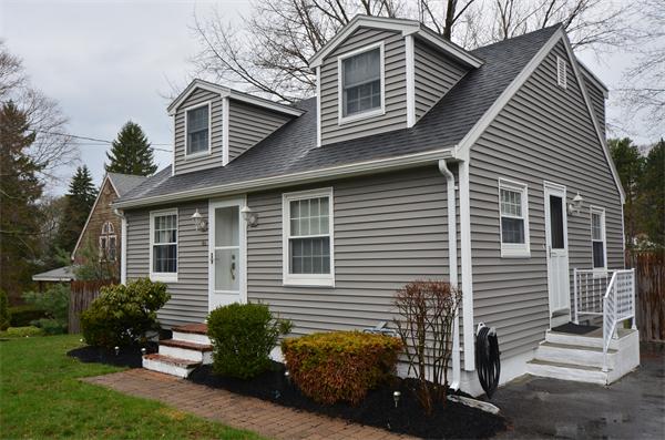 60 Maple Street Middleton, MA 01949 - Photo 2 of 25 Gallery Image 2