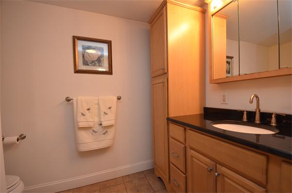60 Maple Street Middleton, MA 01949 - Photo 8 of 25 Gallery Image 8