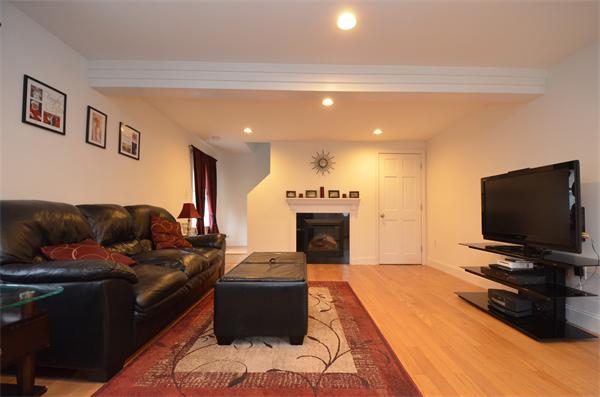 60 Maple Street Middleton, MA 01949 - Photo 10 of 25 Gallery Image 10