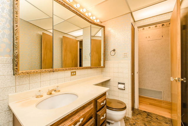 1014 Dell Road Northbrook, IL 60062 - Photo 14 of 25