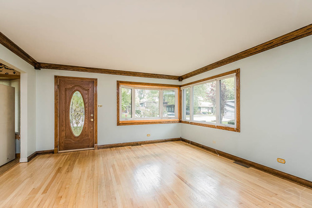 1014 Dell Road Northbrook, IL 60062 - Photo 3 of 25