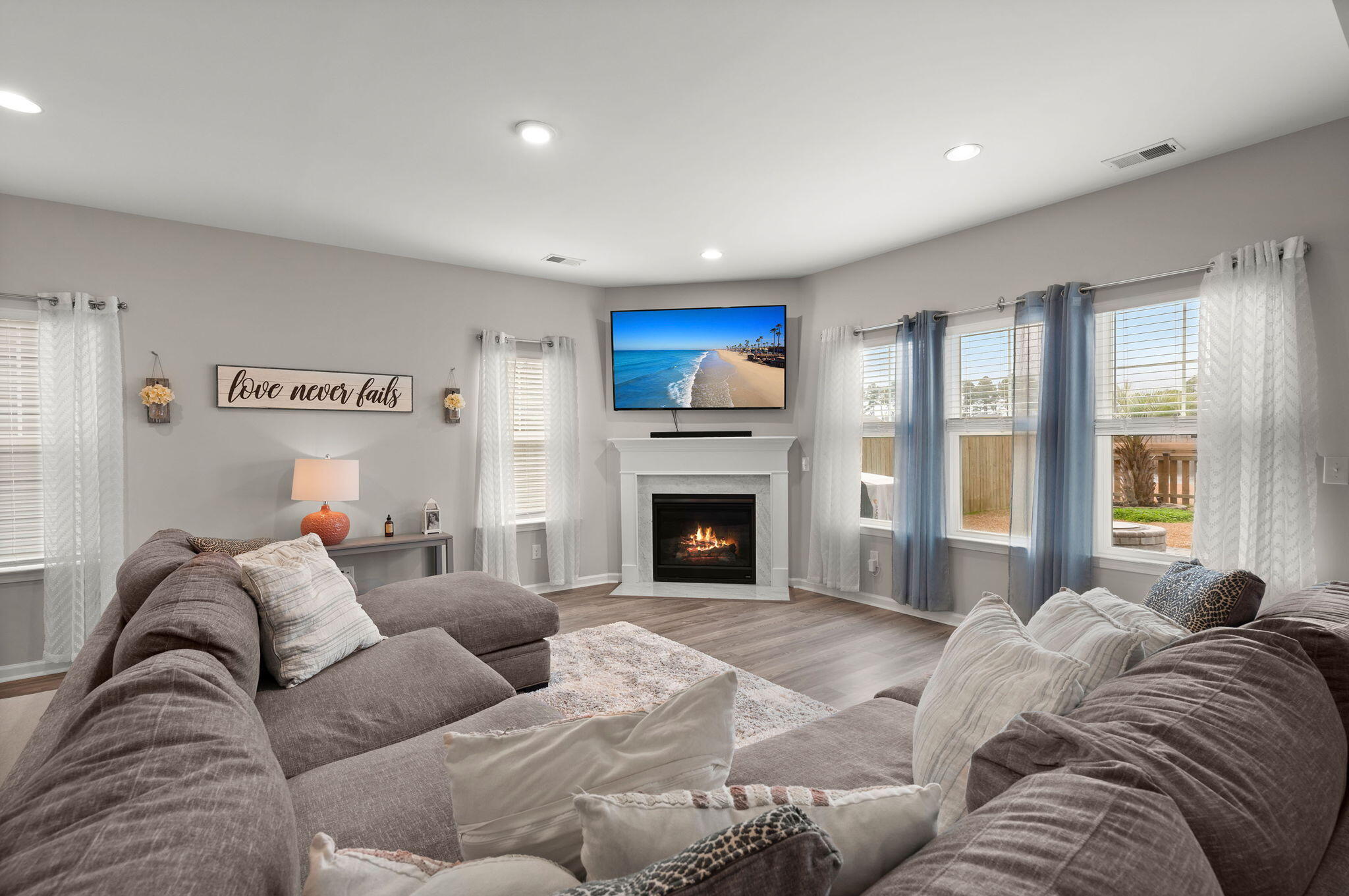 340 Saxony Loop Summerville, SC 29486 - Photo 11 of 48 13