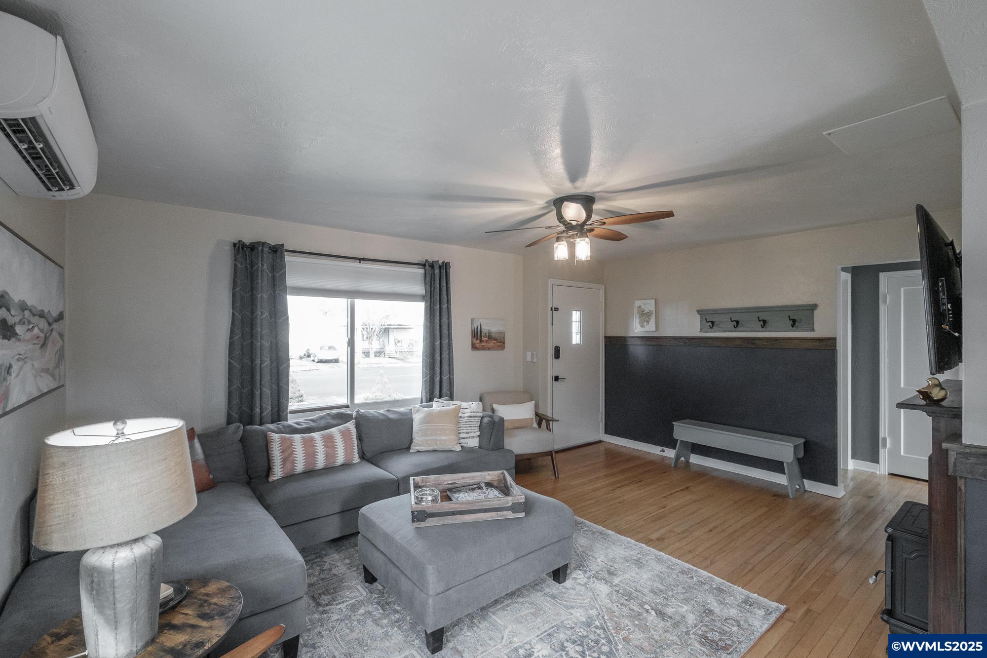 1437 Southwest Fern Place Albany, OR 97321 - Photo 6 of 37 Gallery Image 6