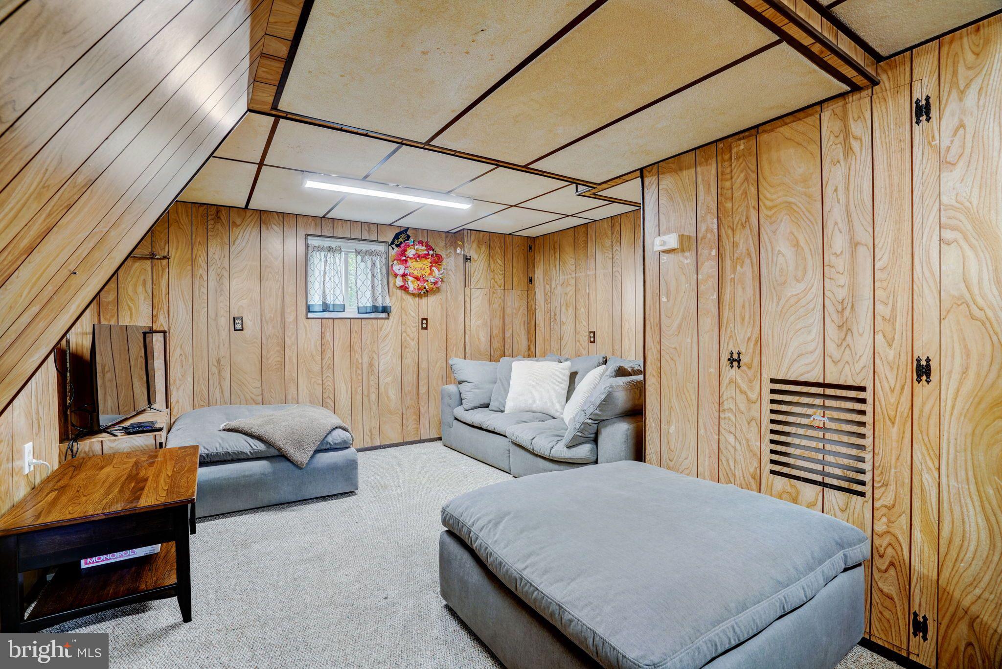 8716 Sagamore Road Philadelphia, PA 19128 - Photo 13 of 33 Finished lower level family - media room !