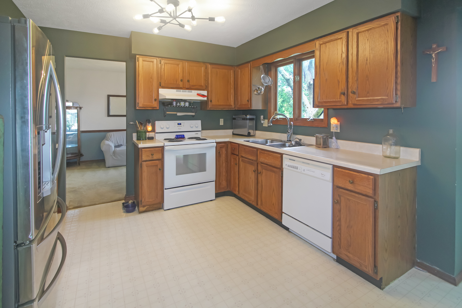 103 ButterCup Way Bloomington, IL 61704 - Photo 3 of 31