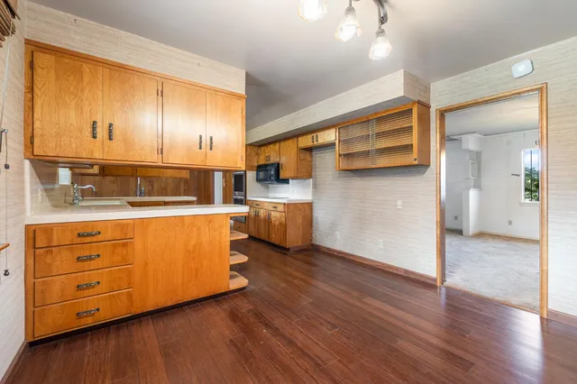 $529,000 | 4948 East Townsend Avenue, Fresno, CA 93727