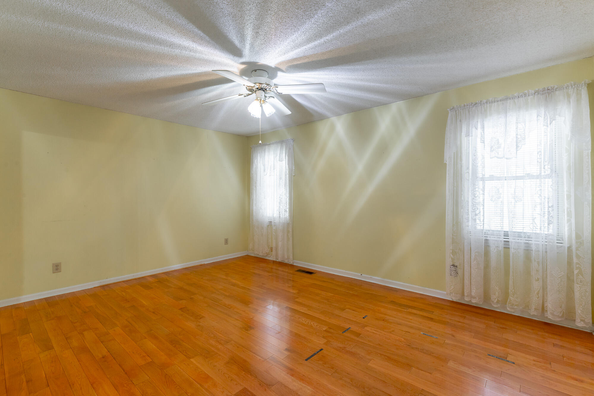 204 Dodd Road Ringgold, GA 30736 - Photo 14 of 91 204 Dodd Road HD-12