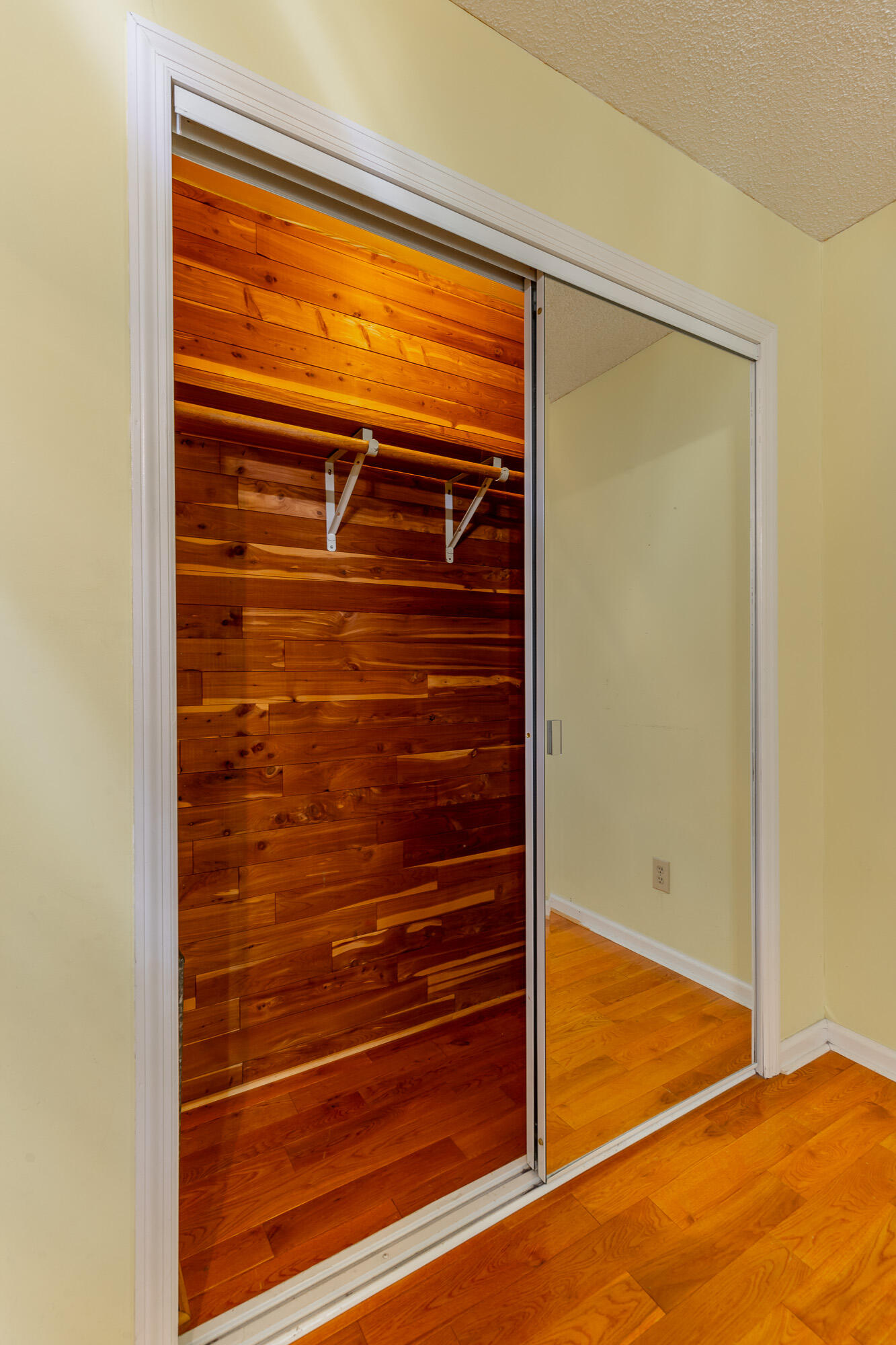 204 Dodd Road Ringgold, GA 30736 - Photo 18 of 91 204 Dodd Road HD-16