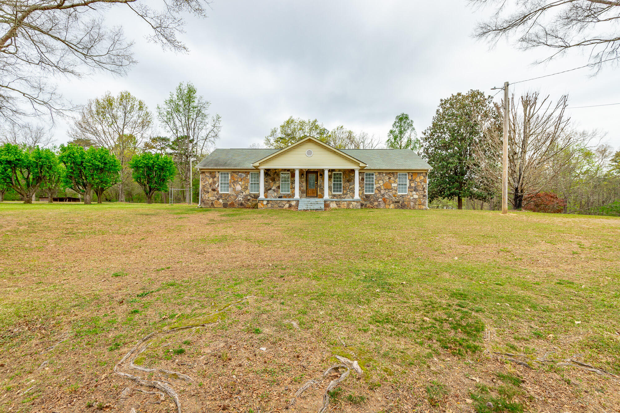 204 Dodd Road Ringgold, GA 30736 - Photo 2 of 91 204 Dodd Road HD-57