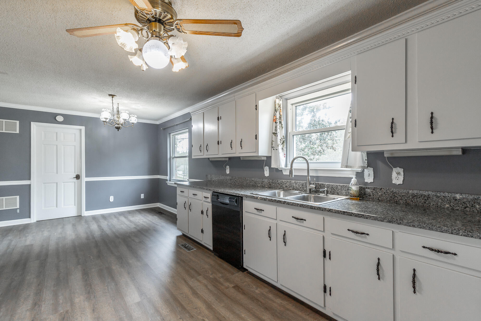 204 Dodd Road Ringgold, GA 30736 - Photo 33 of 91 204 Dodd Road HD-31