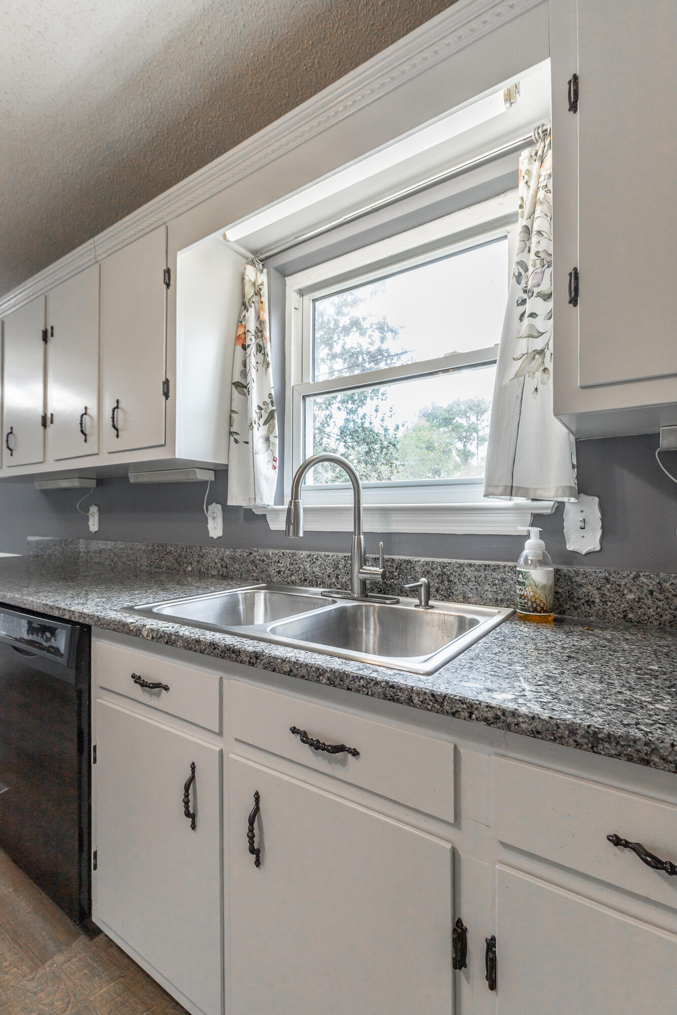 204 Dodd Road Ringgold, GA 30736 - Photo 37 of 91 204 Dodd Road HD-35