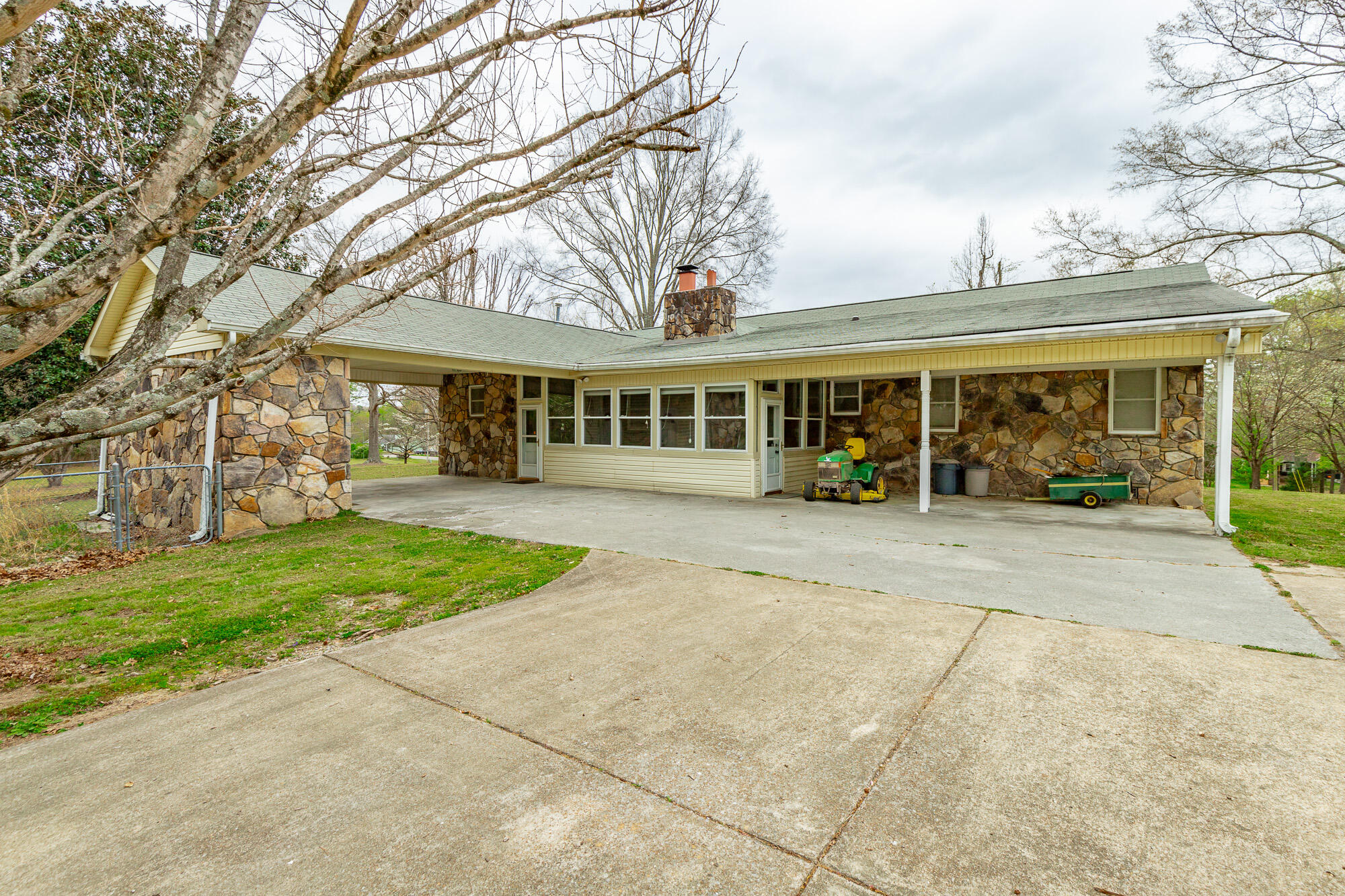 204 Dodd Road Ringgold, GA 30736 - Photo 58 of 91 204 Dodd Road HD-69