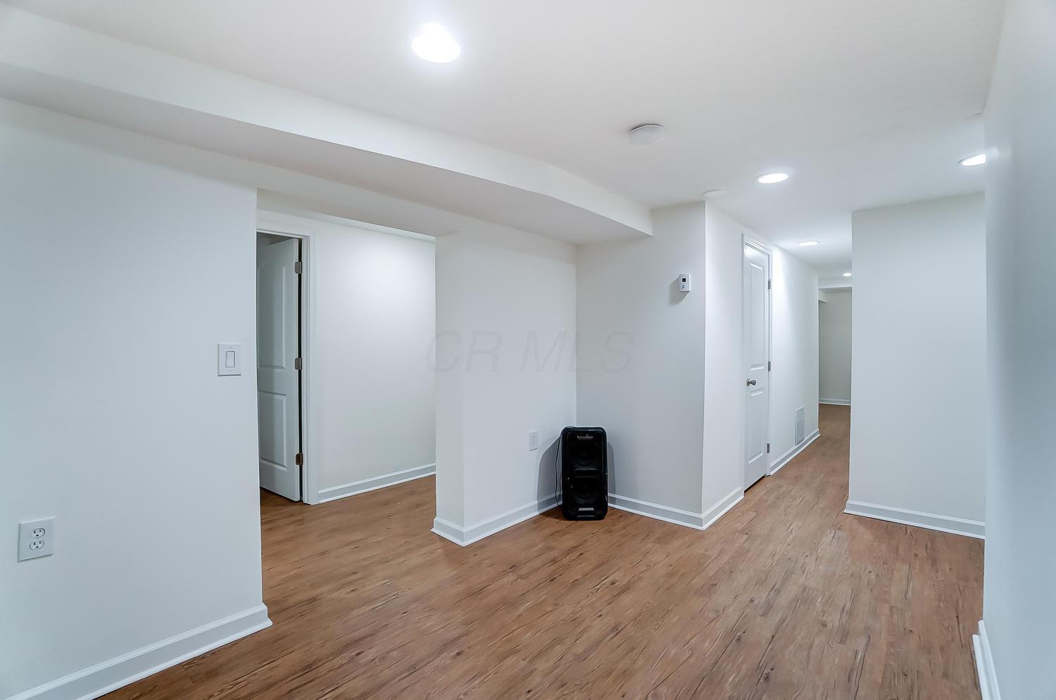 1126 Acton Road Columbus, OH 43224 - Photo 26 of 39 Gallery Image 26