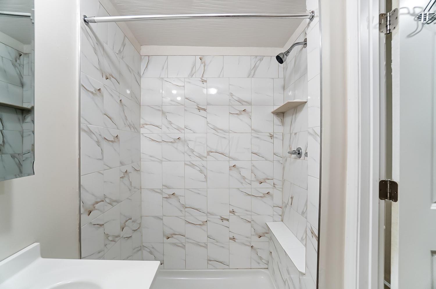 1126 Acton Road Columbus, OH 43224 - Photo 32 of 39 Gallery Image 32