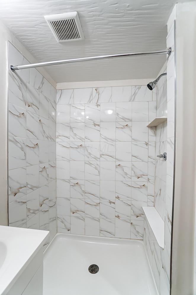 1126 Acton Road Columbus, OH 43224 - Photo 33 of 39 Gallery Image 33