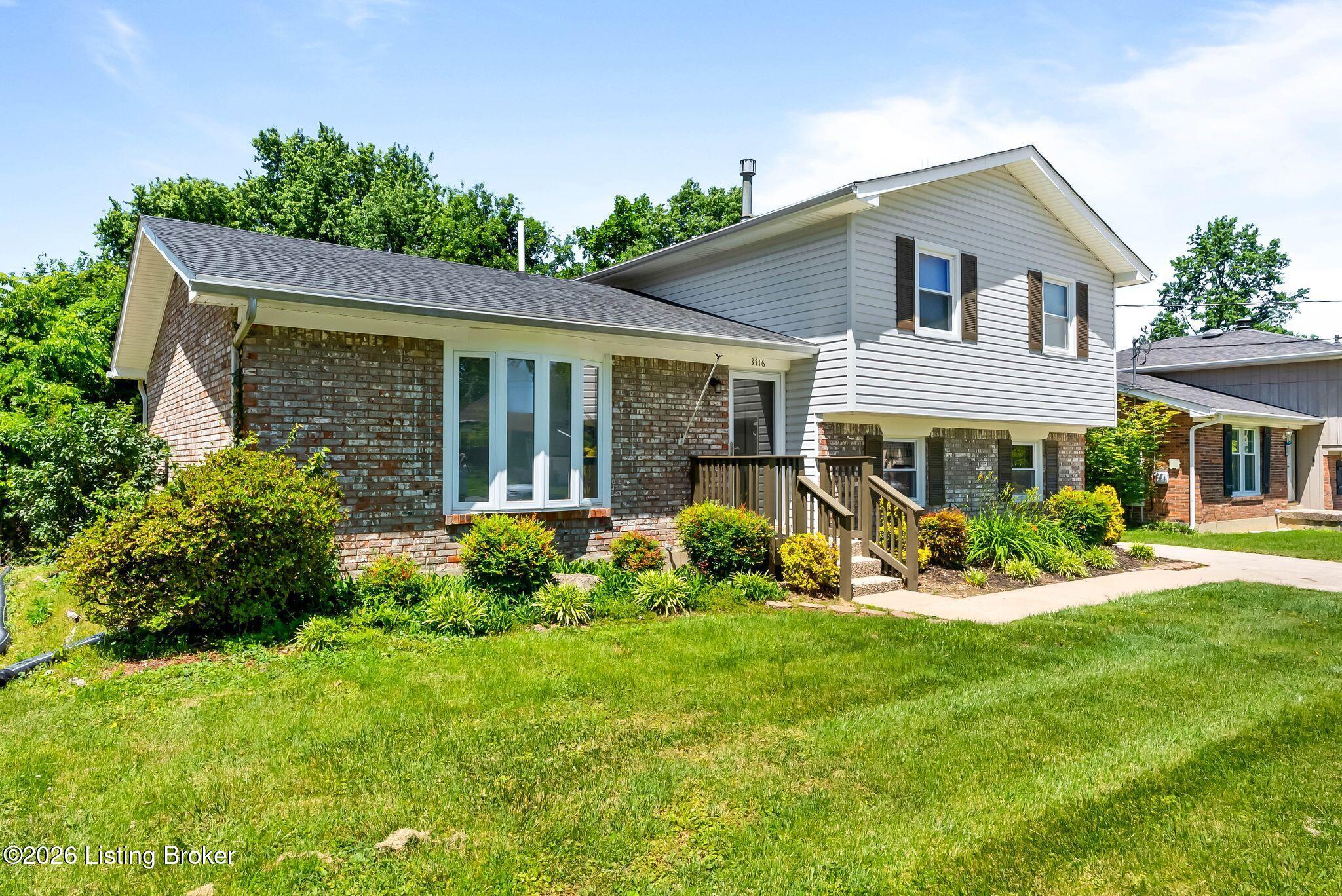 3716 Longview Road Louisville, KY 40299 - Photo 2 of 32 Front of Home