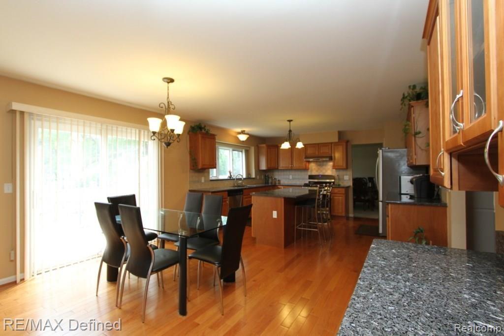 2878 Santia Road Troy, MI 48085 - Photo 11 of 25