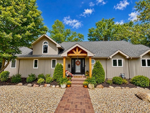 101 Oak Rdg Court Decatur, IL 62521 - Photo 2 of 32 Gallery Image 2