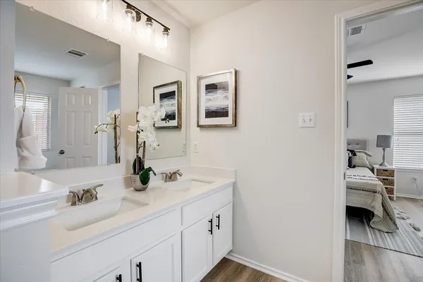 $2,200 | 205 Sweet Leaf Lane, Pflugerville, TX 78660