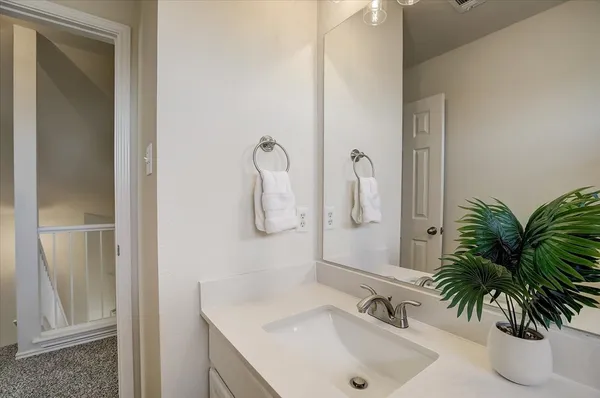 $2,200 | 205 Sweet Leaf Lane, Pflugerville, TX 78660