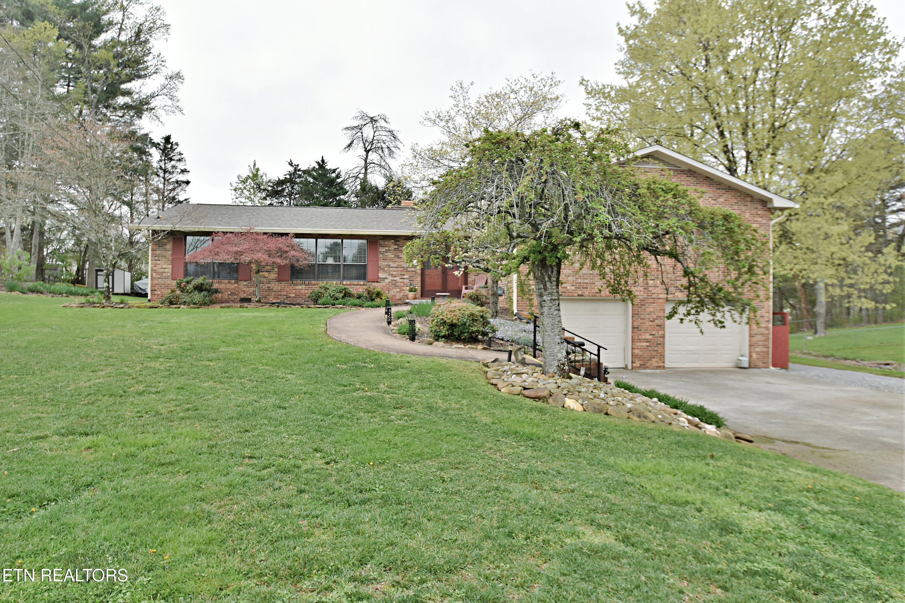 7309 Chartwell Road, Unit 4 Knoxville, TN 37931 - Photo 2 of 57 DSC_5203