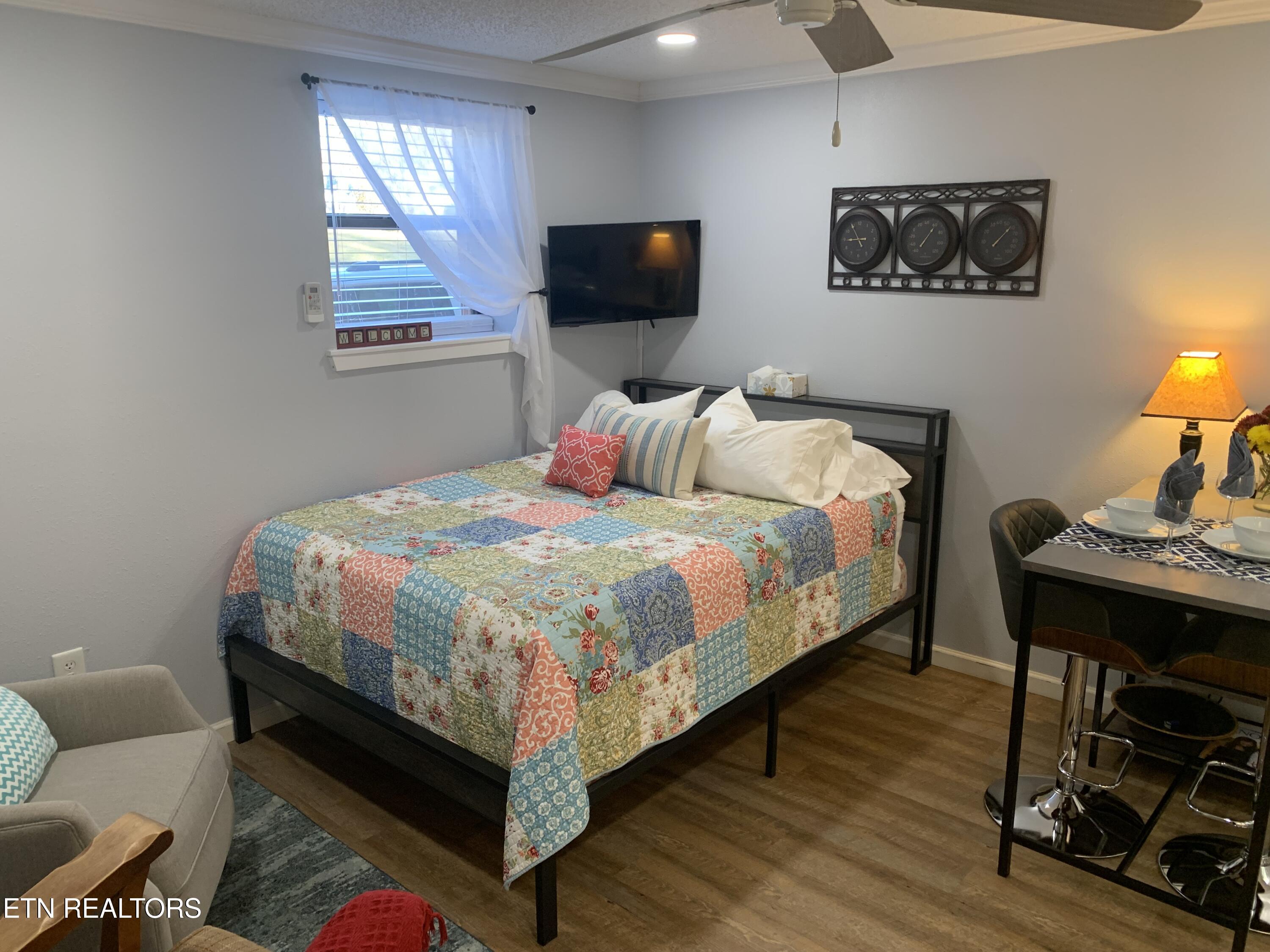 7309 Chartwell Road, Unit 4 Knoxville, TN 37931 - Photo 53 of 57 Photo Nov 23 2023, 8 56 02 AM