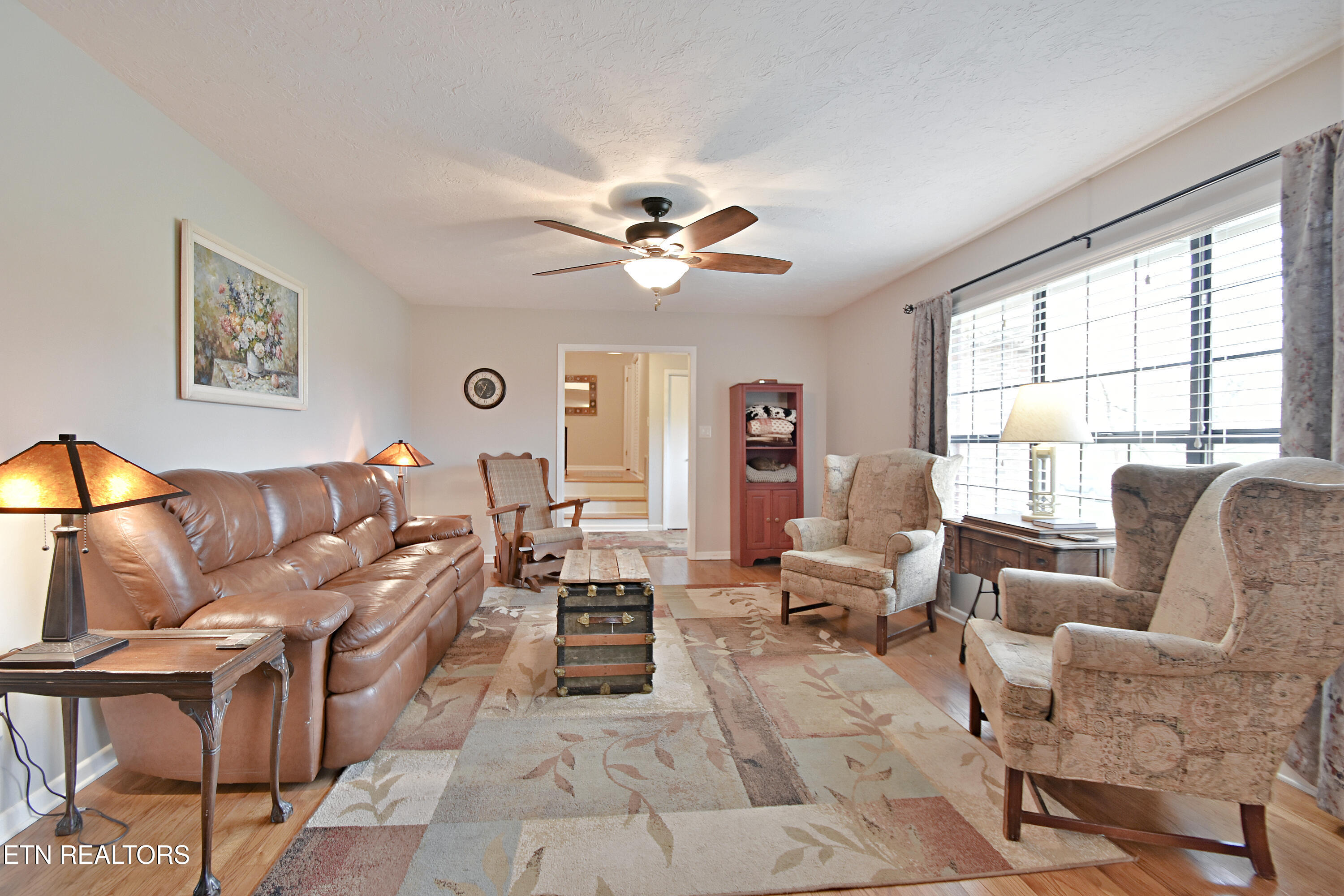 7309 Chartwell Road, Unit 4 Knoxville, TN 37931 - Photo 8 of 57 DSC_5050
