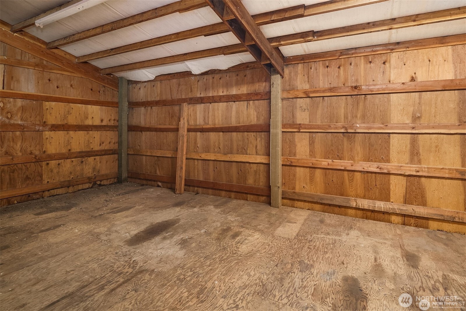 10304 296th Avenue Northeast Carnation, WA 98014 - Photo 31 of 35 a view of an empty room