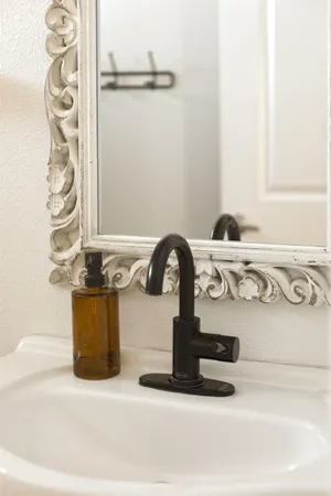 a close view of sink