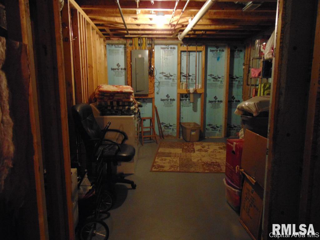 302 Butler Lane Chatham, IL 62629 - Photo 33 of 36 Gallery Image 33