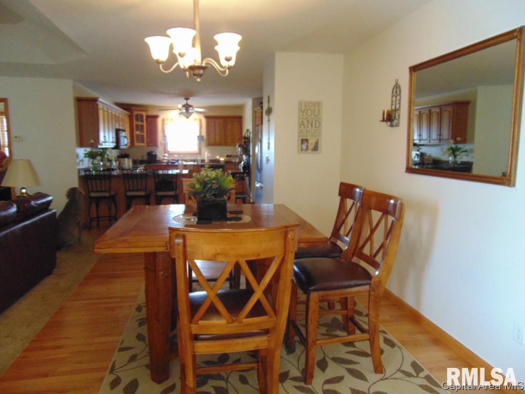 302 Butler Lane Chatham, IL 62629 - Photo 8 of 36 Gallery Image 8