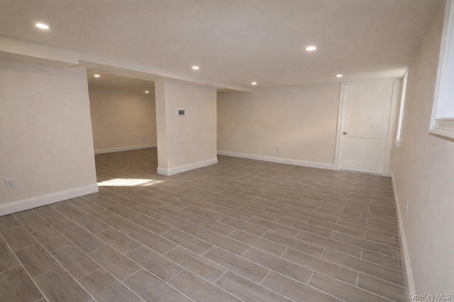 78 Ontario Road Floral Park, NY 11001 - Photo 24 of 33
