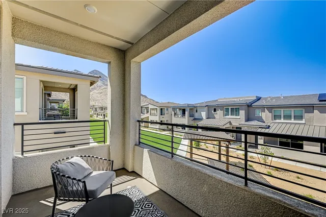 $579,000 | 11402 Ethereal Landing Avenue, Las Vegas, NV 89138