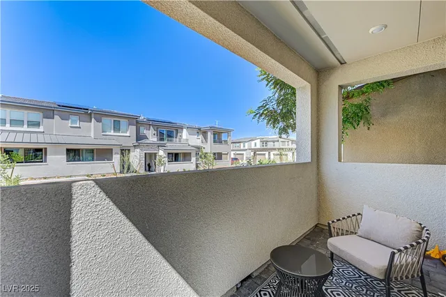 $579,000 | 11402 Ethereal Landing Avenue, Las Vegas, NV 89138