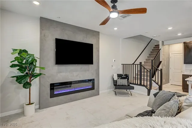 $579,000 | 11402 Ethereal Landing Avenue, Las Vegas, NV 89138