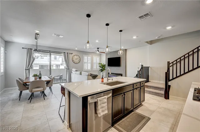 $579,000 | 11402 Ethereal Landing Avenue, Las Vegas, NV 89138