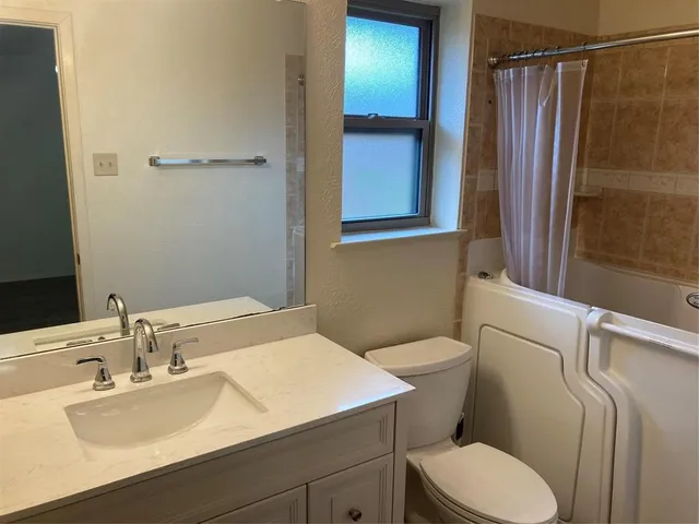 $1,800 | 925 Boone Drive, Sherman, TX 75090