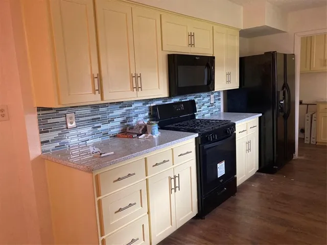 $1,800 | 925 Boone Drive, Sherman, TX 75090