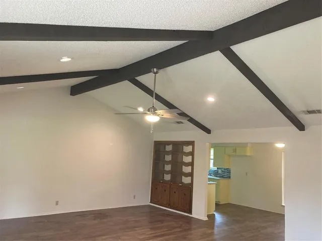 $1,800 | 925 Boone Drive, Sherman, TX 75090