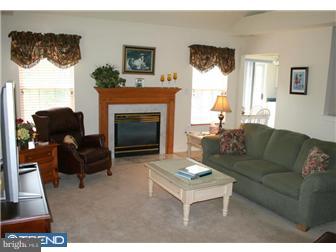 18 Brecht Road Hamilton, NJ 08690 - Photo 6 of 11 Living Room