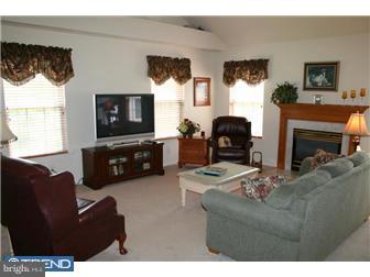18 Brecht Road Hamilton, NJ 08690 - Photo 7 of 11 Living Room
