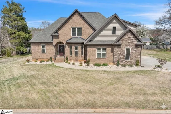 $642,000 | 207 Poplar Ridge Road, Simpsonville, SC 29681