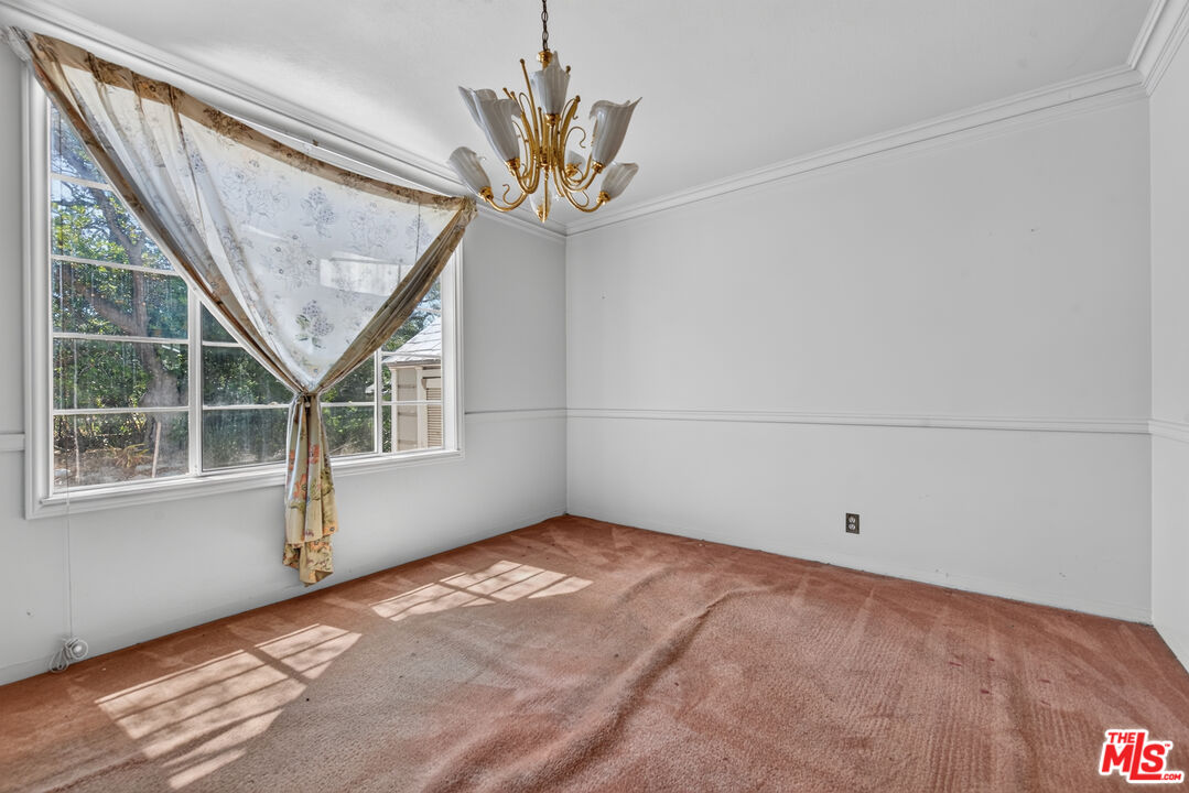 1005 Laurel Road Santa Paula, CA 93060 - Photo 35 of 37