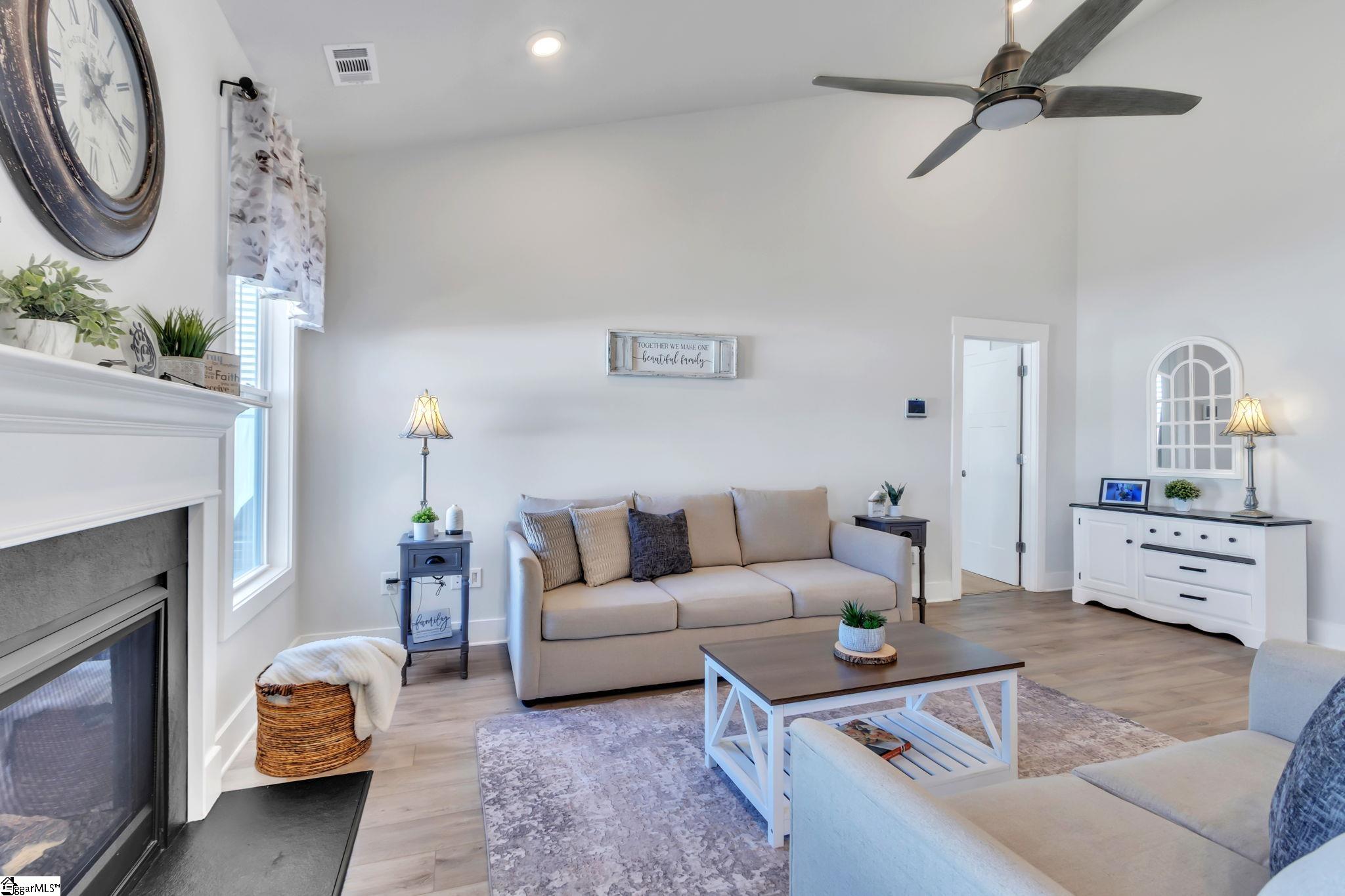 207 Benjamin Drive Easley, SC 29642 - Photo 14 of 31