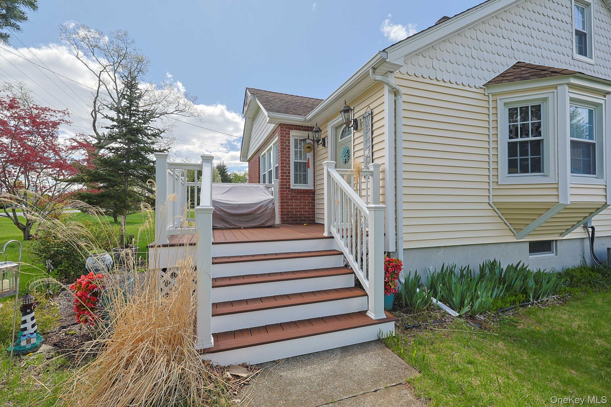 108 St Andrews Road Walden, NY 12586 - Photo 3 of 34 New trex deck.