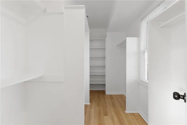 $334,950 | 7014 North Brookside Road, Pleasant Valley, MO 64068