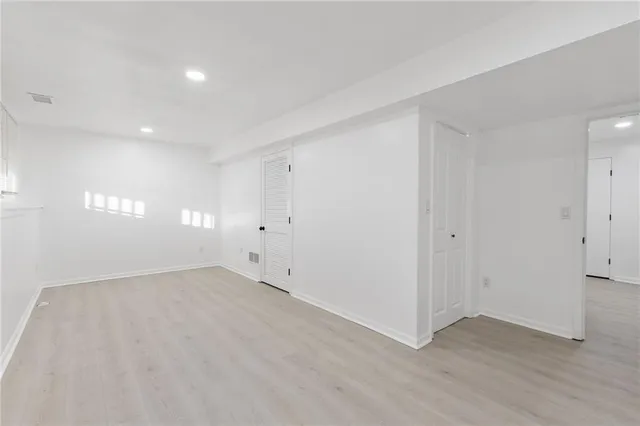 $334,950 | 7014 North Brookside Road, Pleasant Valley, MO 64068