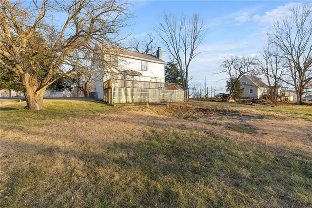 $334,950 | 7014 North Brookside Road, Pleasant Valley, MO 64068