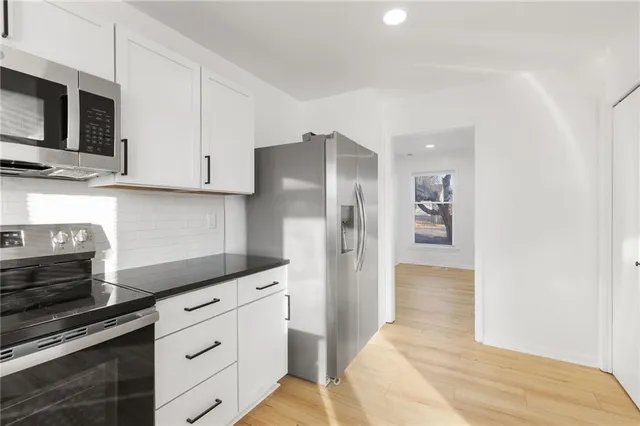 $334,950 | 7014 North Brookside Road, Pleasant Valley, MO 64068